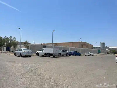 مستودع قائم للبيع زاويه 0