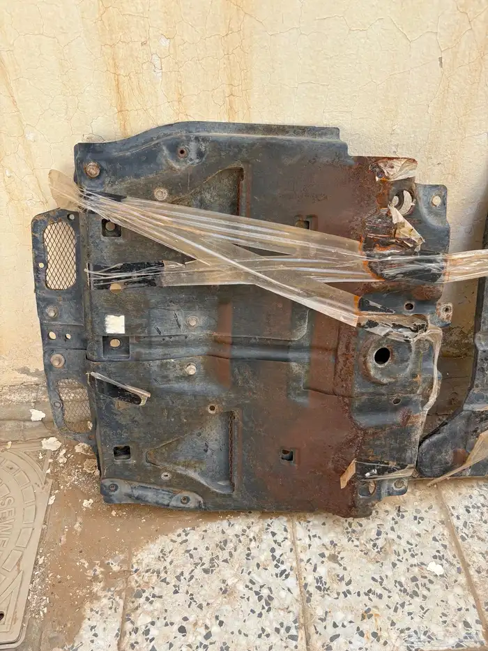 صاجه جيب لاندكروز تويوتا 2010 Gxr V8 3