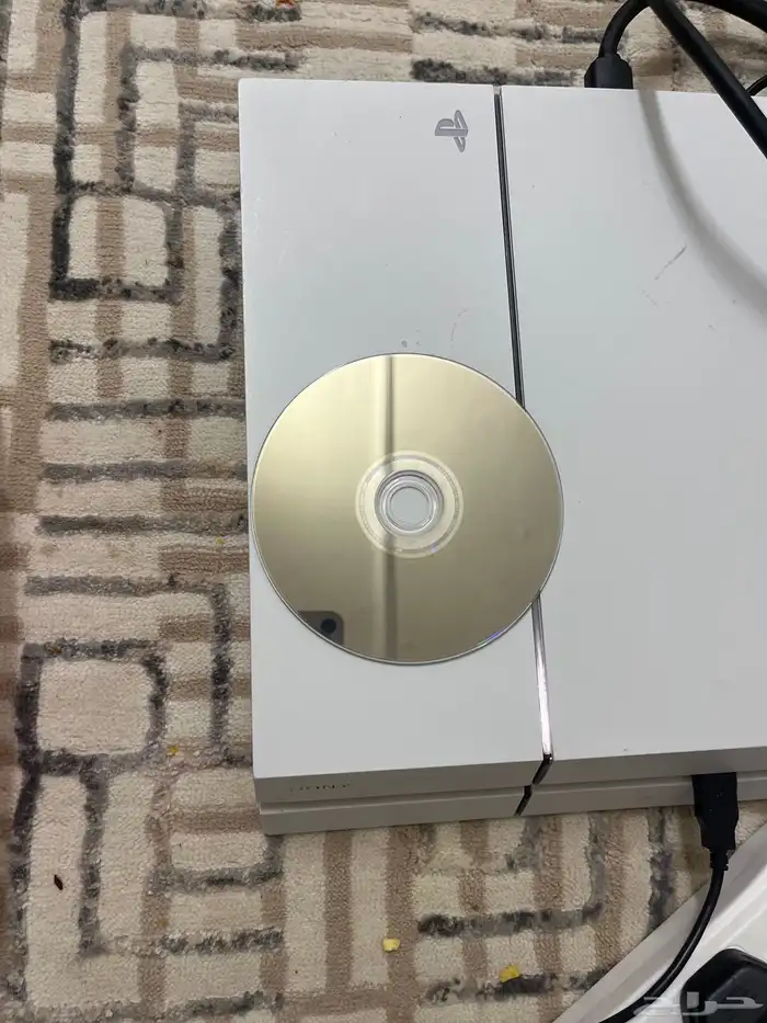 بلايستيشن فور ابيض 3