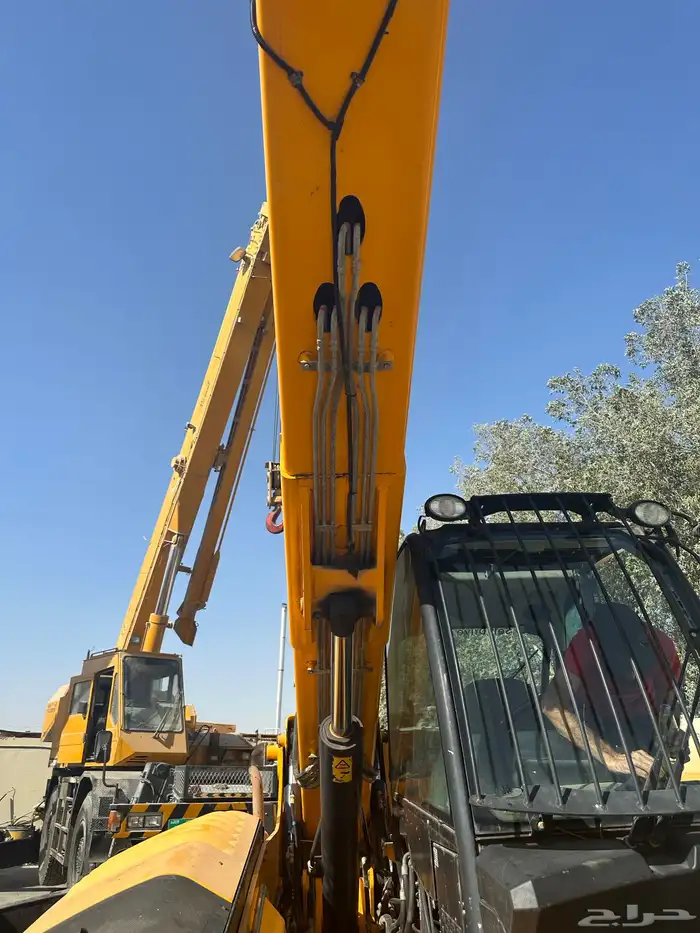 JCB Boomloader رافعة تلسكوبية جي سي بي 17 متر 4 طن 5