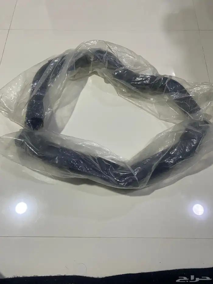 قطع غيار جيب شيروكي 8
