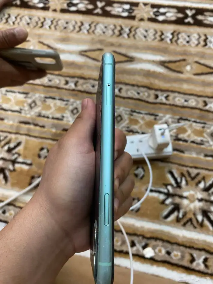 ايفون 11 غير مفكوك 3