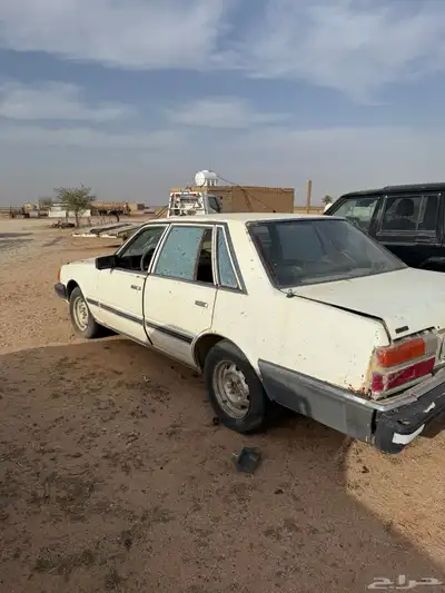 نيسان لورل 200L موديل 82 قطع غيار تشليح 1