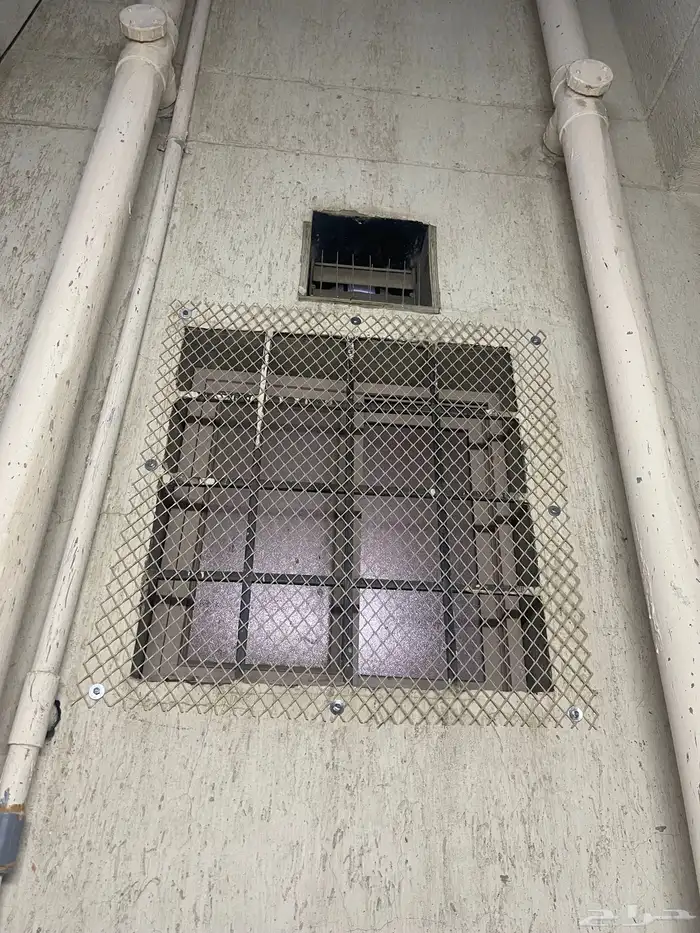 شبك مكيف خارجى صندوق مكيفات خارجى شبك تيك 4