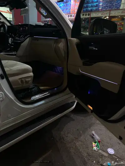 انوار داخليه على سيارة جيب 2025 7