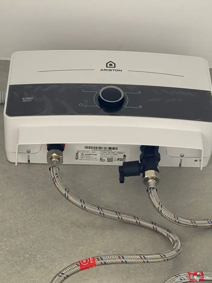 شقة راقية حي السلامة 20