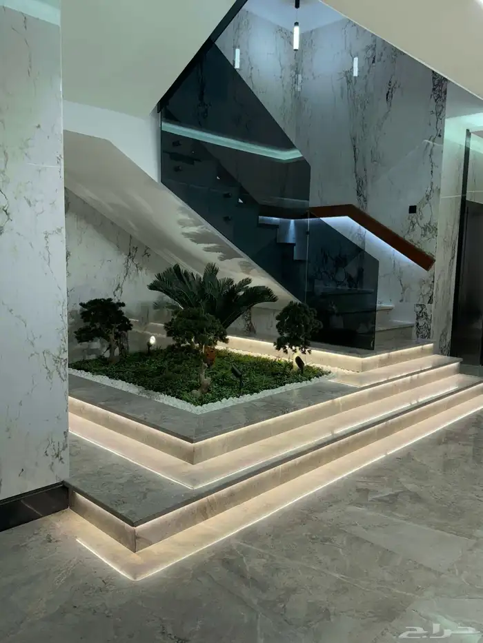 شقة راقية حي السلامة 24