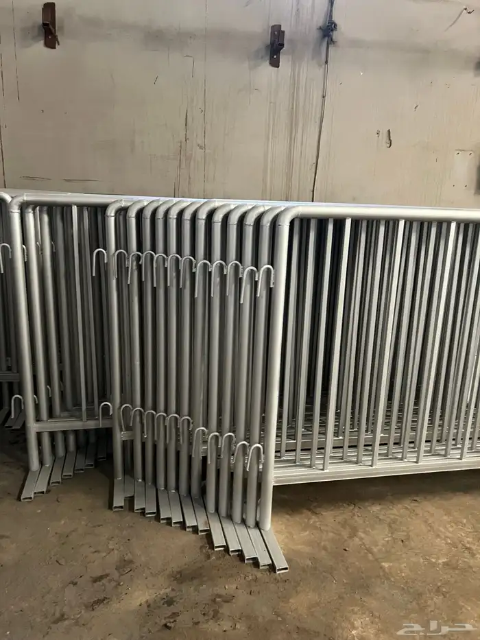 حواجز تنظيمية لتنظيم الاحتفالات والطرقات 4