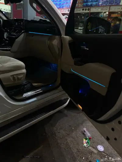 انوار داخليه على سيارة جيب 2025 6