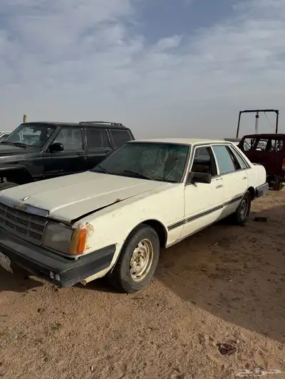 نيسان لورل 200L موديل 82 قطع غيار تشليح 0
