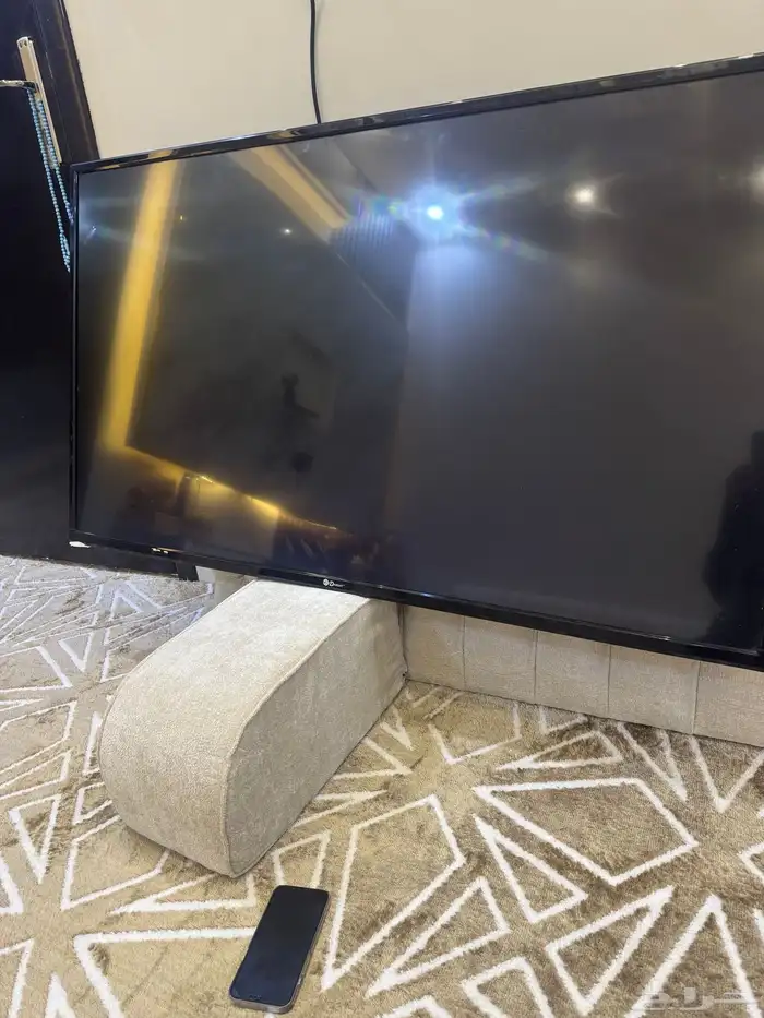 شاشه داينسات. 55 بوصه 1