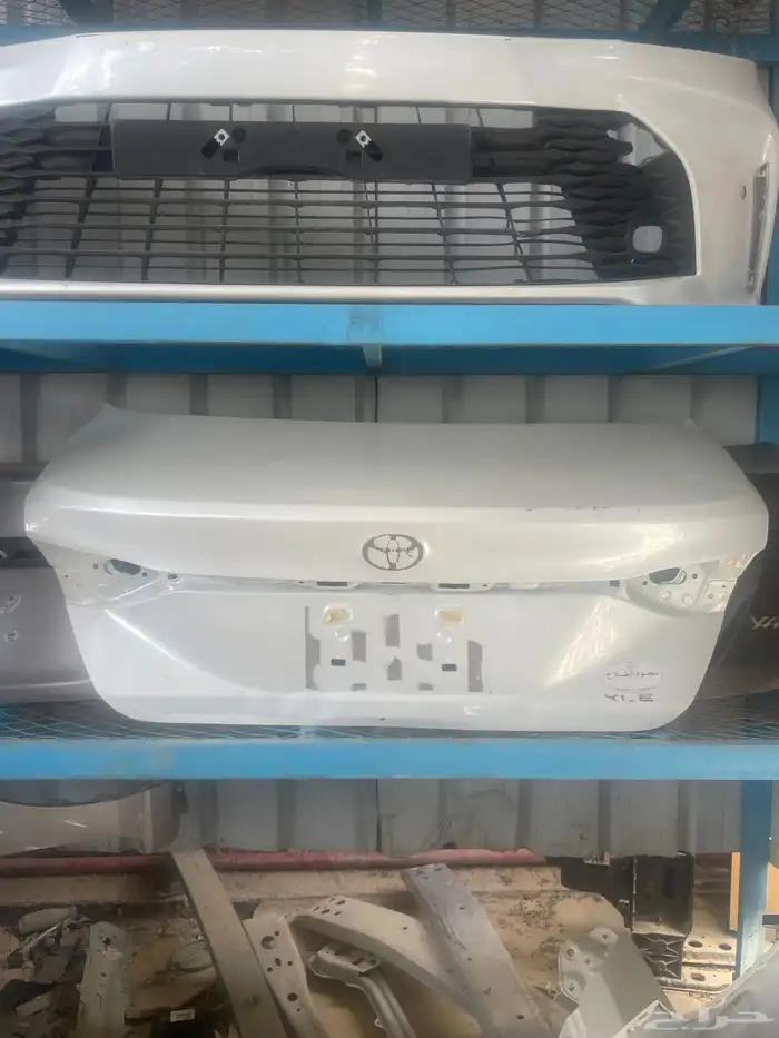 باب شنطه تيوتا افالون موديل2019 ___2020__2021__2022__2023 0