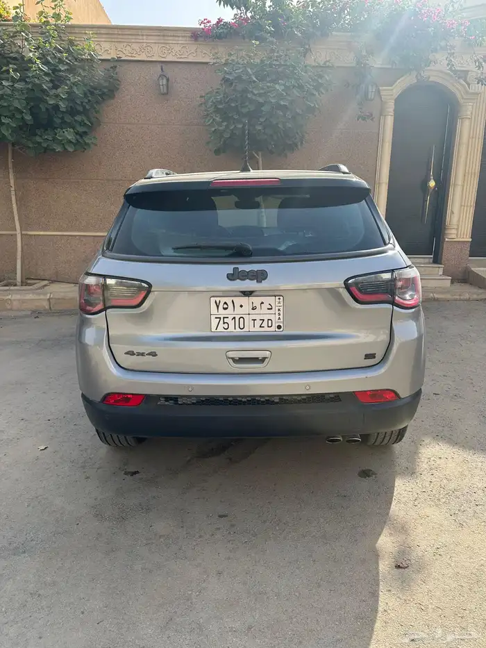 جيب كومباس 2020 3