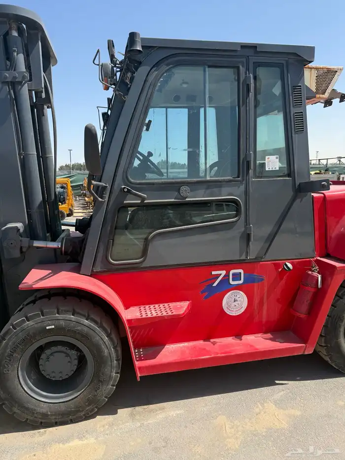 تأجير رافعات شوكية رافعةlifters master rental company 39