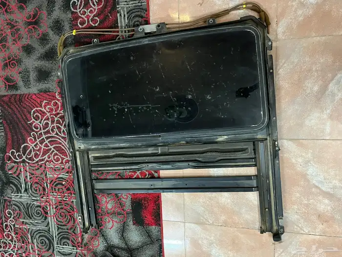 جميع قطع غيار جيب لكزس وكاله LX470 موديل 2004 70