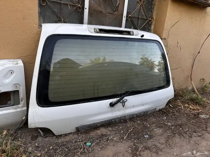 خلفية لكزس 2003 وفوق 1