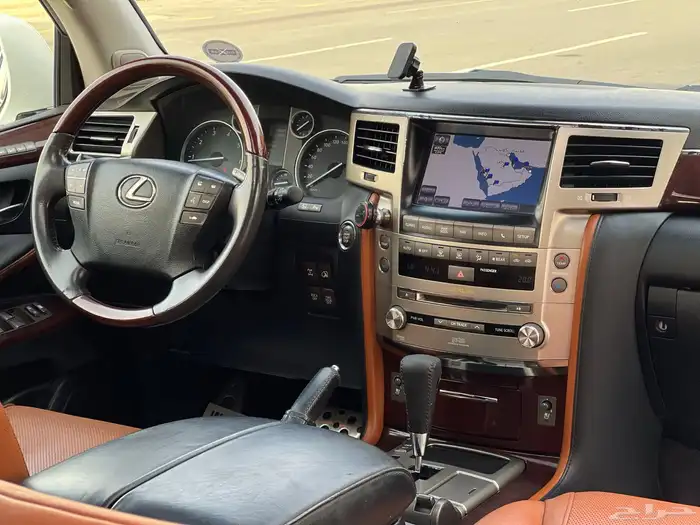 لكزس LX570 فل الفل 2014 4