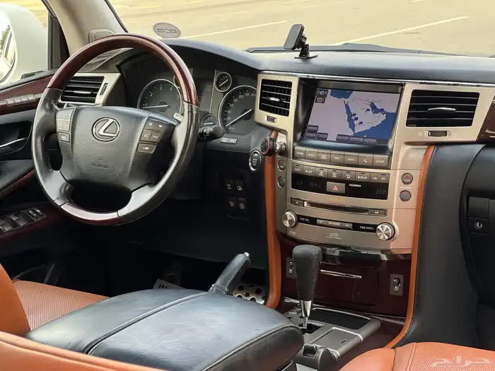 لكزس LX570 فل الفل 2014 13