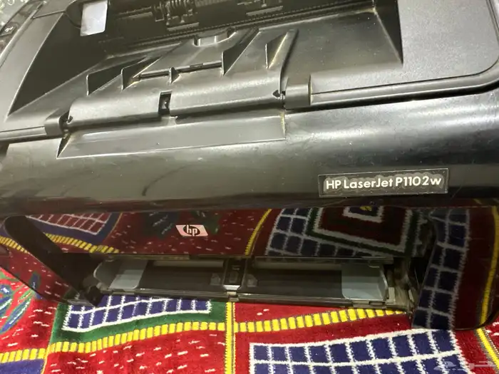 طابعه اتش بي ليزر تطبع عادي وملون بحاله ممتازه 2