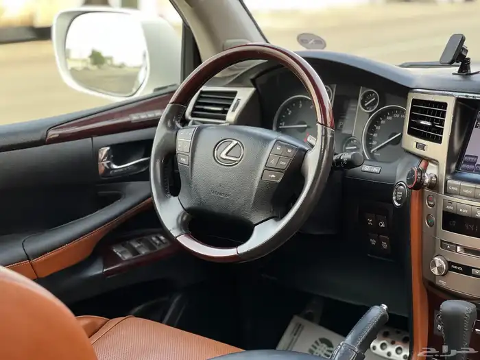 لكزس LX570 فل الفل 2014 3