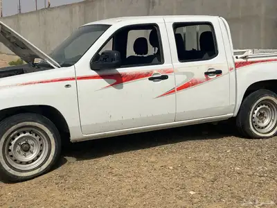 مازدا للبيع السيارة نضيفة بس مسقطه 2
