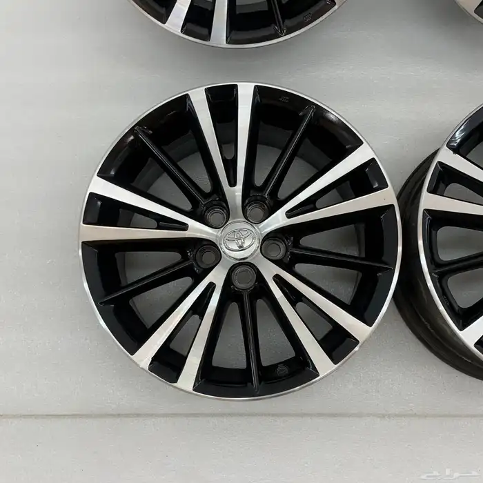 جنوط كرولا 2018 مقاس 16 اصلي وكالة 2