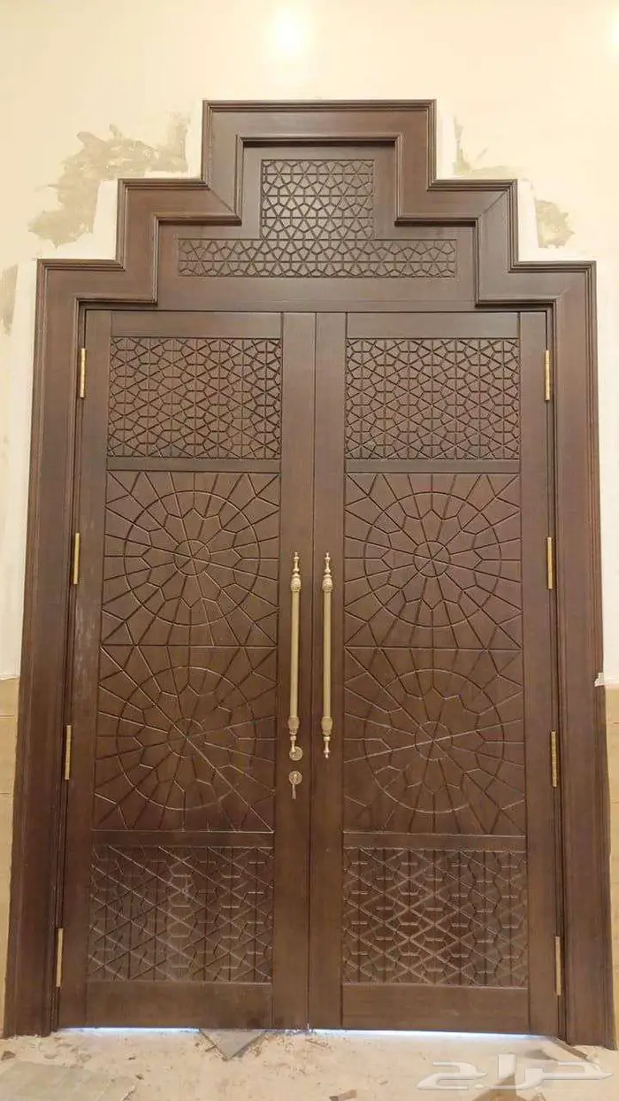 نجار ابواب محترف 4