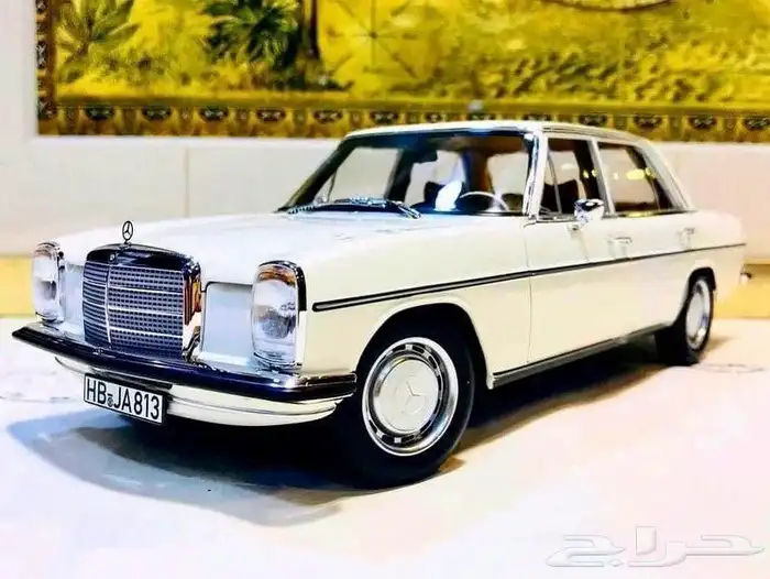 مجسم سيارة مرسيدس خنزيرة موديل 1968 2
