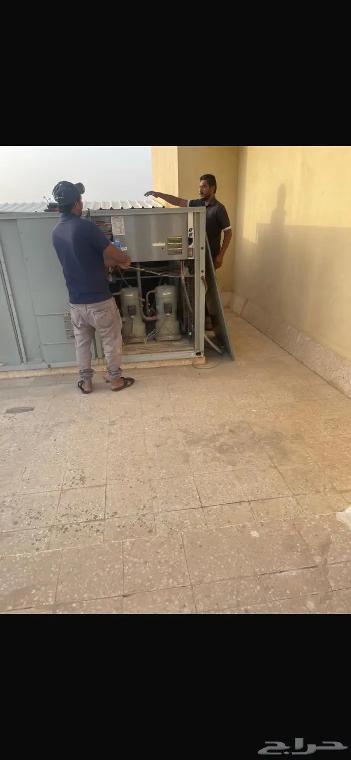 فني صيانة مكيف دكت سبلت ومكيف بكج فني هندي 10