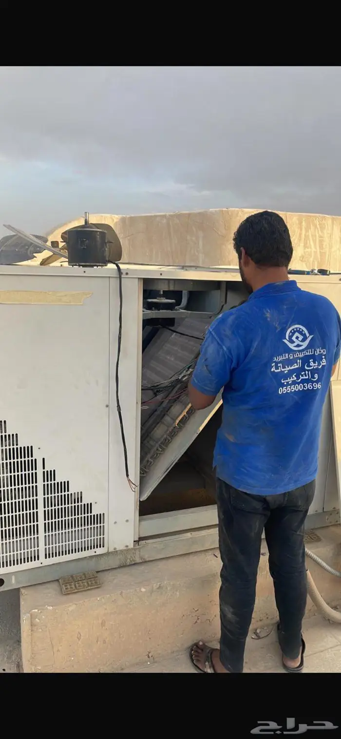 فني صيانة مكيف دكت سبلت ومكيف بكج فني هندي 5