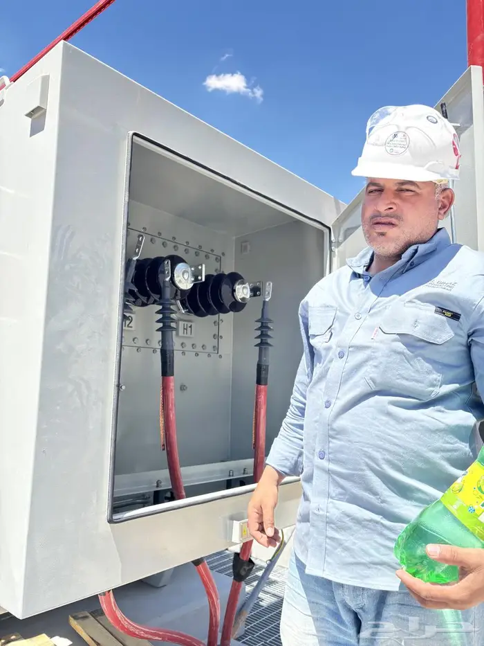 فني ومقاول جهد متوسط ومنخفض ومحولات 5