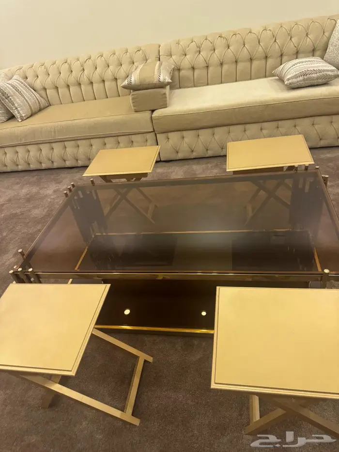 طاوله مع 4 طولات خدمة 0
