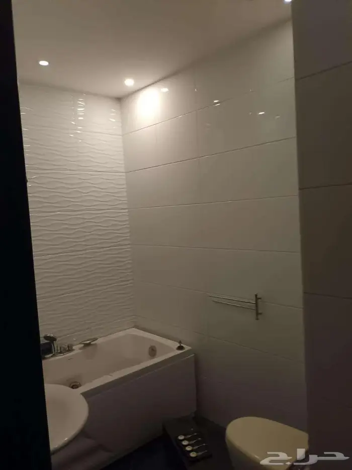 شقة تمليك فاخره في حي الروضة GD732 3