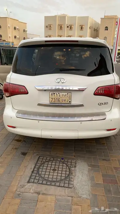 للبيع انفنتي QX80 4