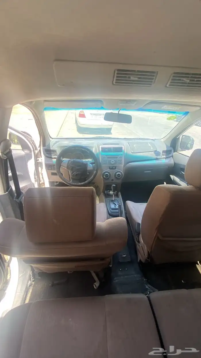 سيارة تويوتا افانزا 8