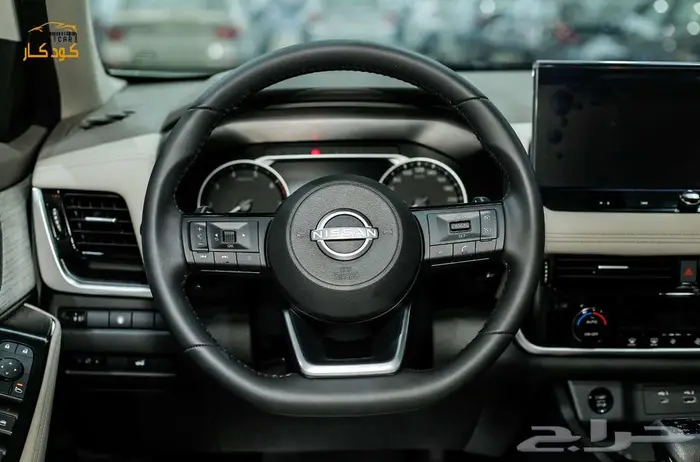 نيسان اكس تريل 2025 نص فل بلس - دفع رباعي 16