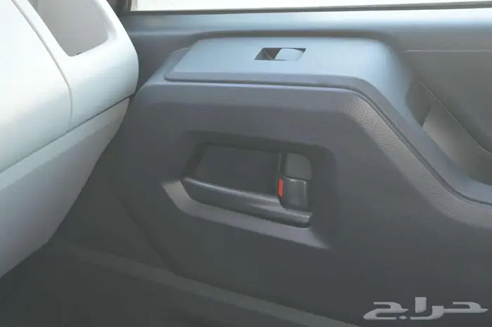 تويوتا باص هايس 2025 ديزل قير اوتوماتيك عبداللطيف جميل 17