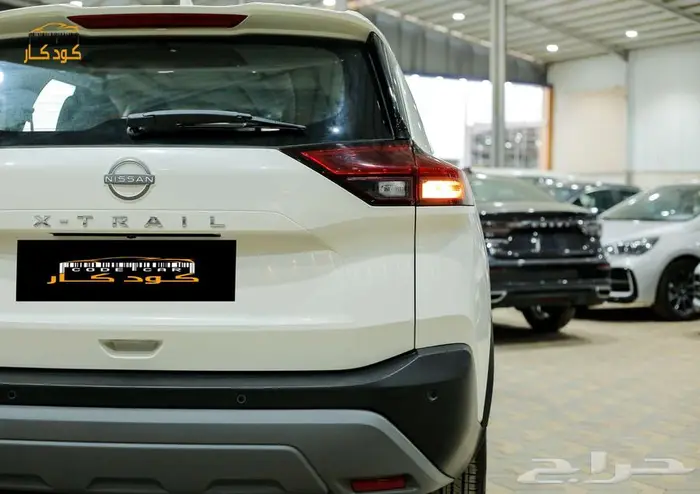 نيسان اكس تريل 2025 نص فل بلس - دفع رباعي 7