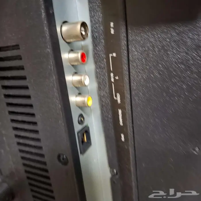 شاشة 32 بوصة 1