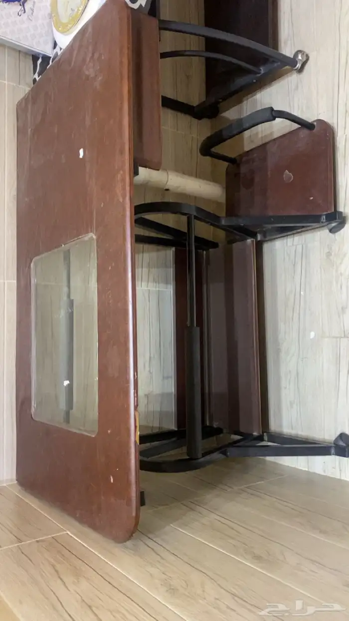 طاولة كمبيوتر الهفوف 2