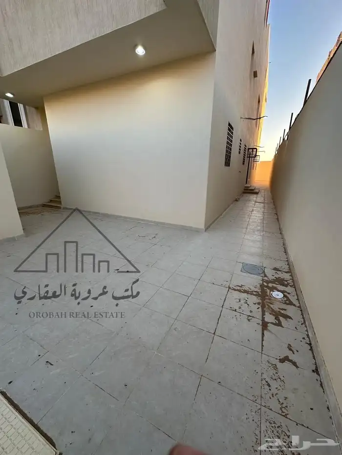 للبيع شقق تمليك دور ارضي وثاني وملحق القادسيه2 تبوك 0