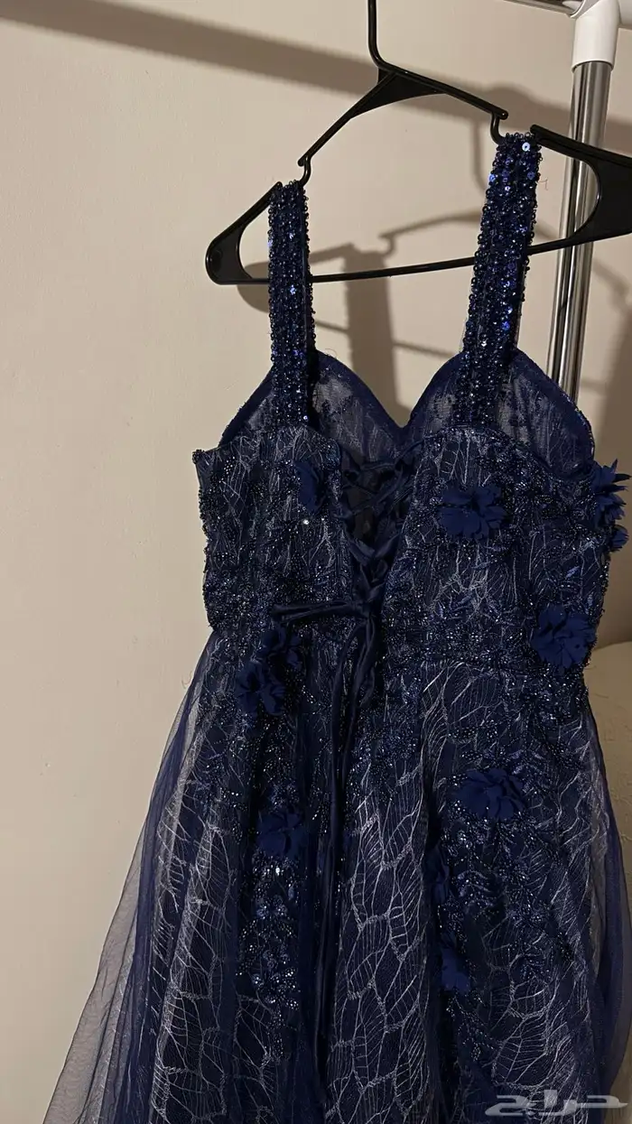 فستان كحلي للبيع 200 ريال قابل للتفاوض جديد لم يتم لبسه 3