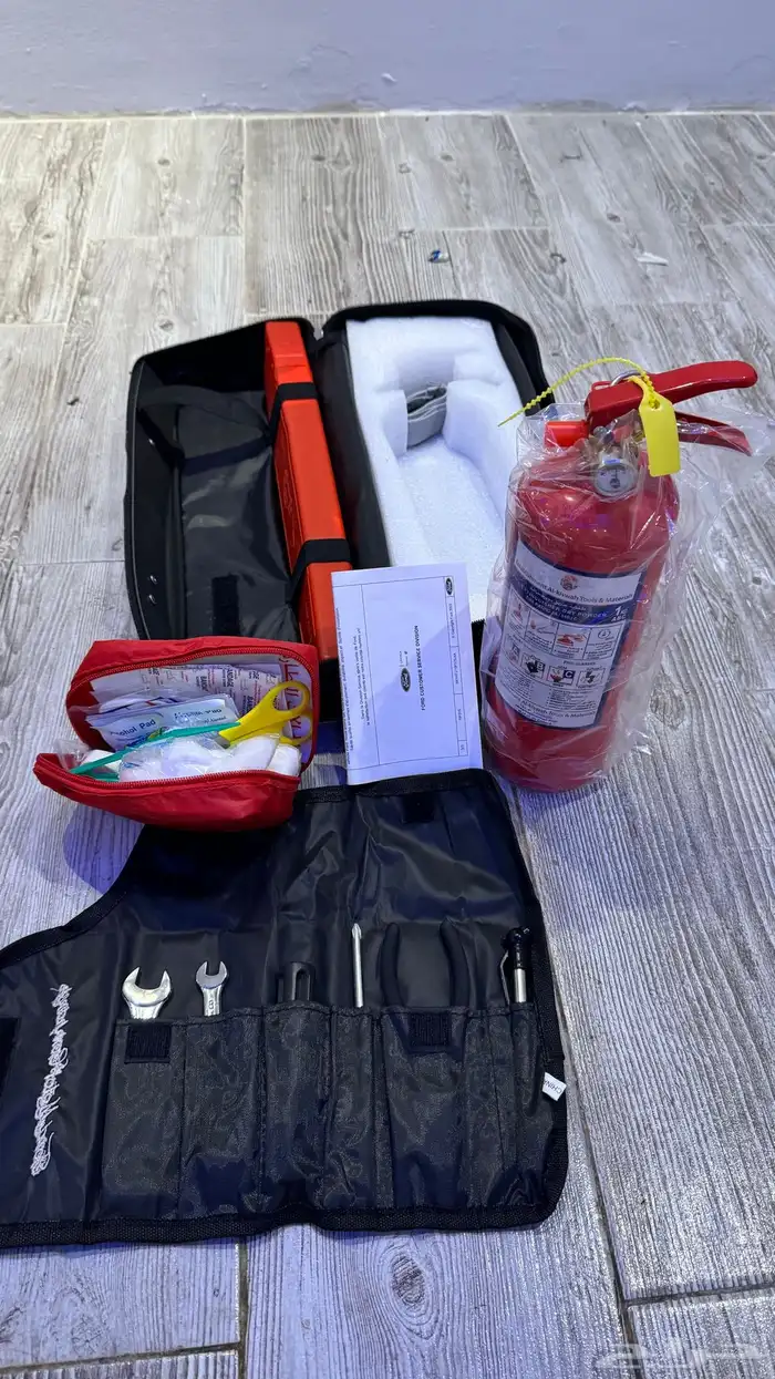 شنطة سلامه وعدة فورد اصليه جديده 1