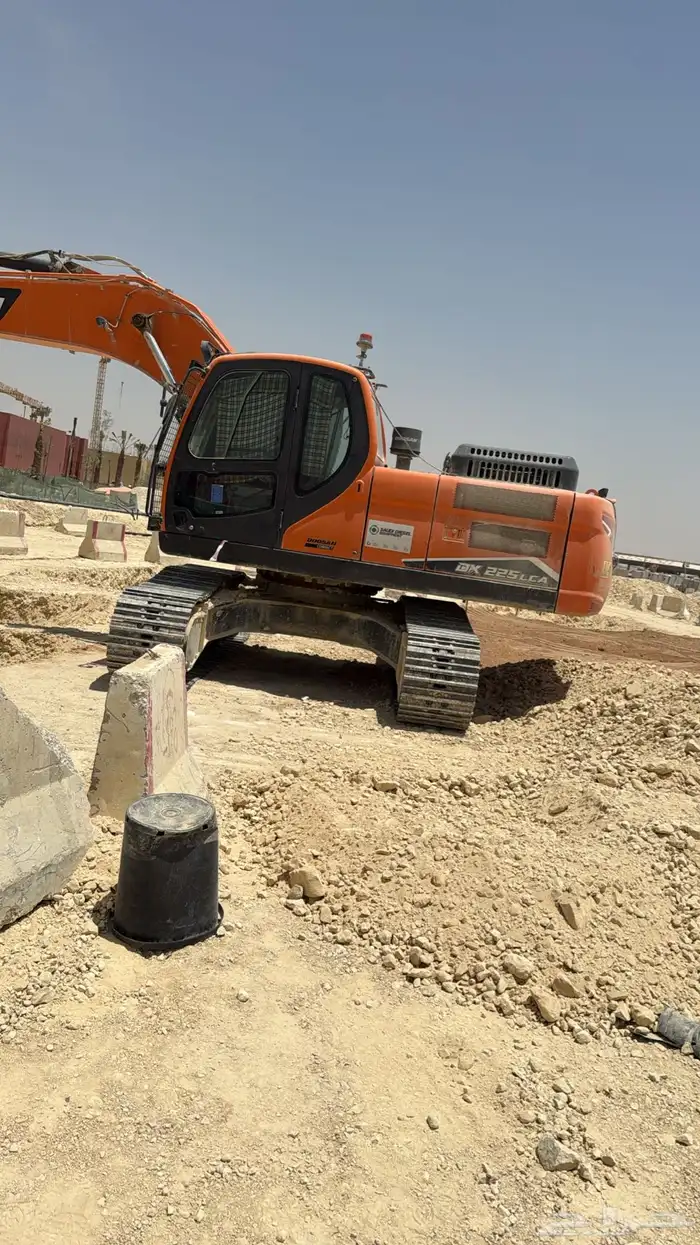 حفارات بوكلينات دوسان 1