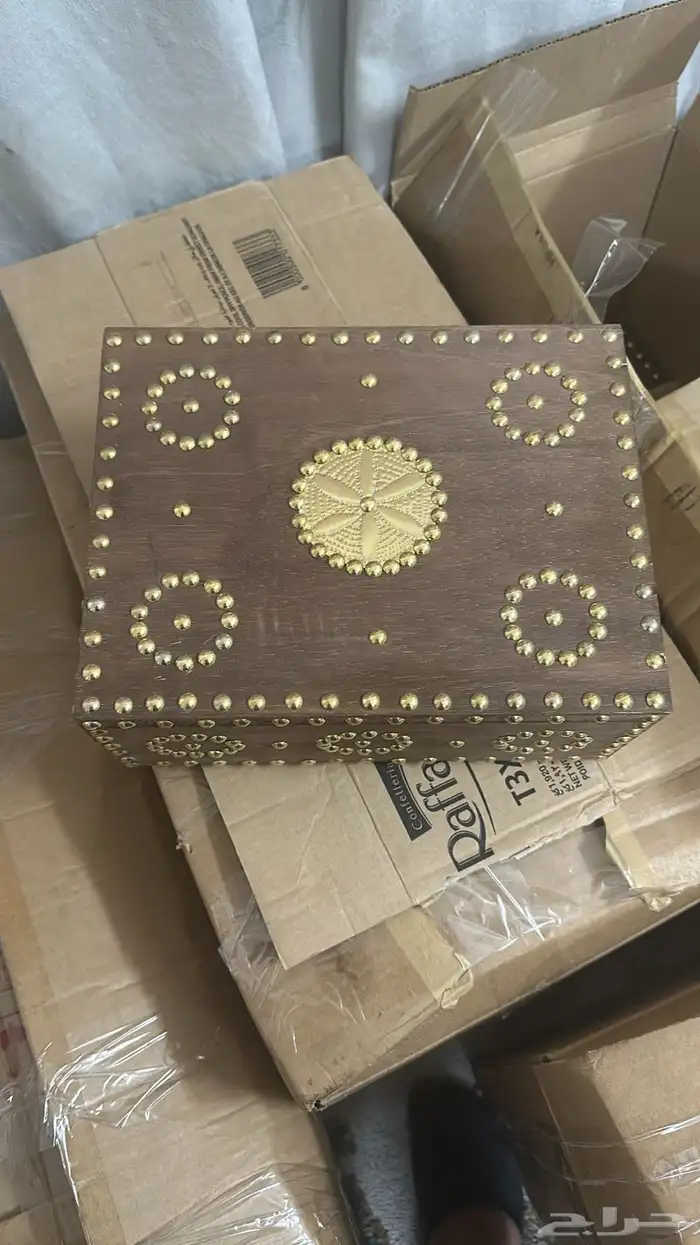 مبخره وصندوق عود في شنطة هدايا مجالس مكاتب شغل حايل (( الأثل 3