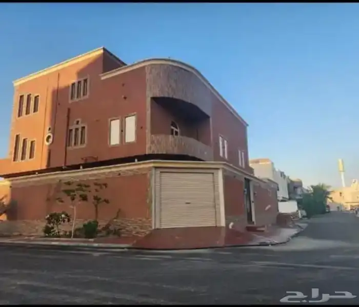 فيلا سكنية استثمارية للبيع بسعر مميز 0