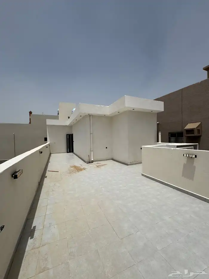 فيلا تشطيب شخصي ممتازه بسعر مميز 17