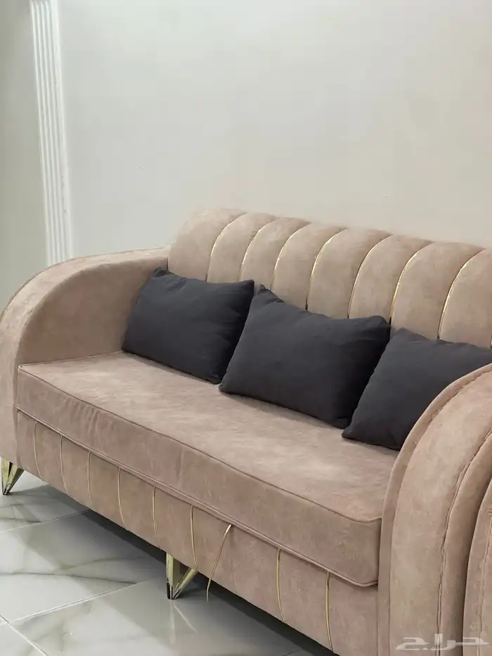 كنب مكون من اربع قطع كما في صوره نظيف وستخدام فتره بسيطه 1