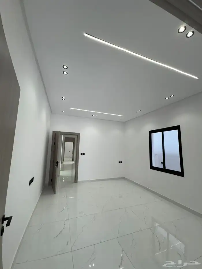 فيلا تشطيب شخصي ممتازه بسعر مميز 8