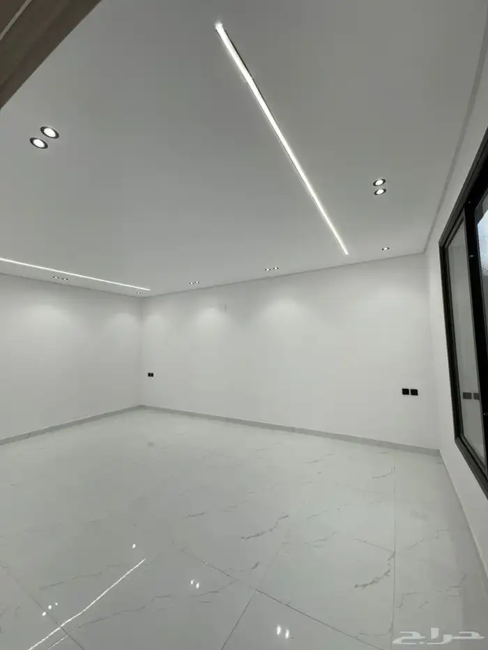 فيلا تشطيب شخصي ممتازه بسعر مميز 12